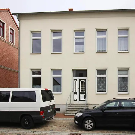 Ferienwohnungen, Malchow, Cleaning Included Appartement *